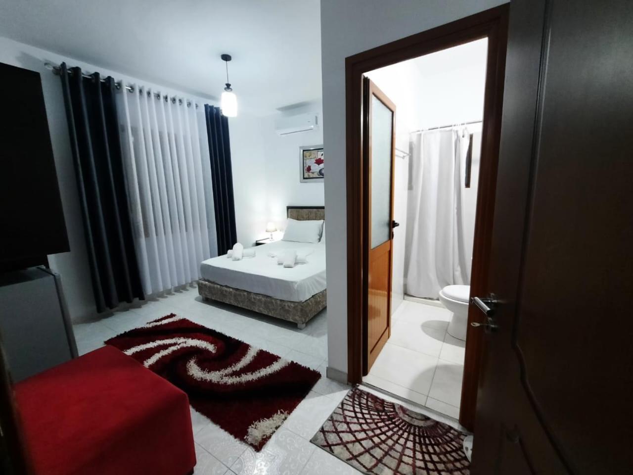 Guest House Marjo Berat Bagian luar foto