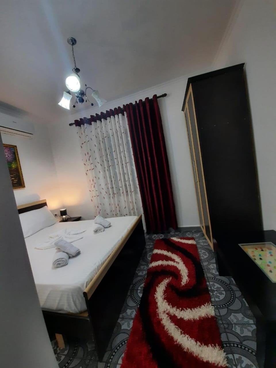 Guest House Marjo Berat Bagian luar foto