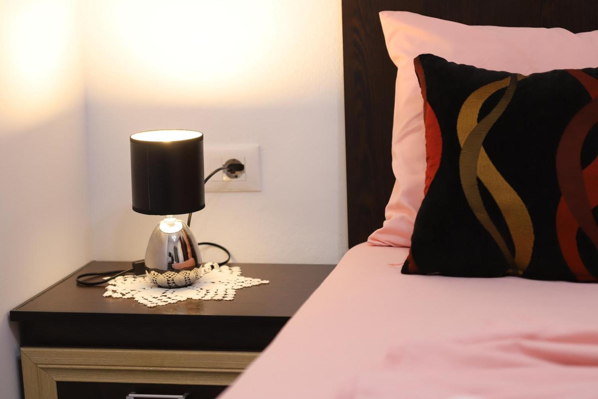 Guest House Marjo Berat Bagian luar foto