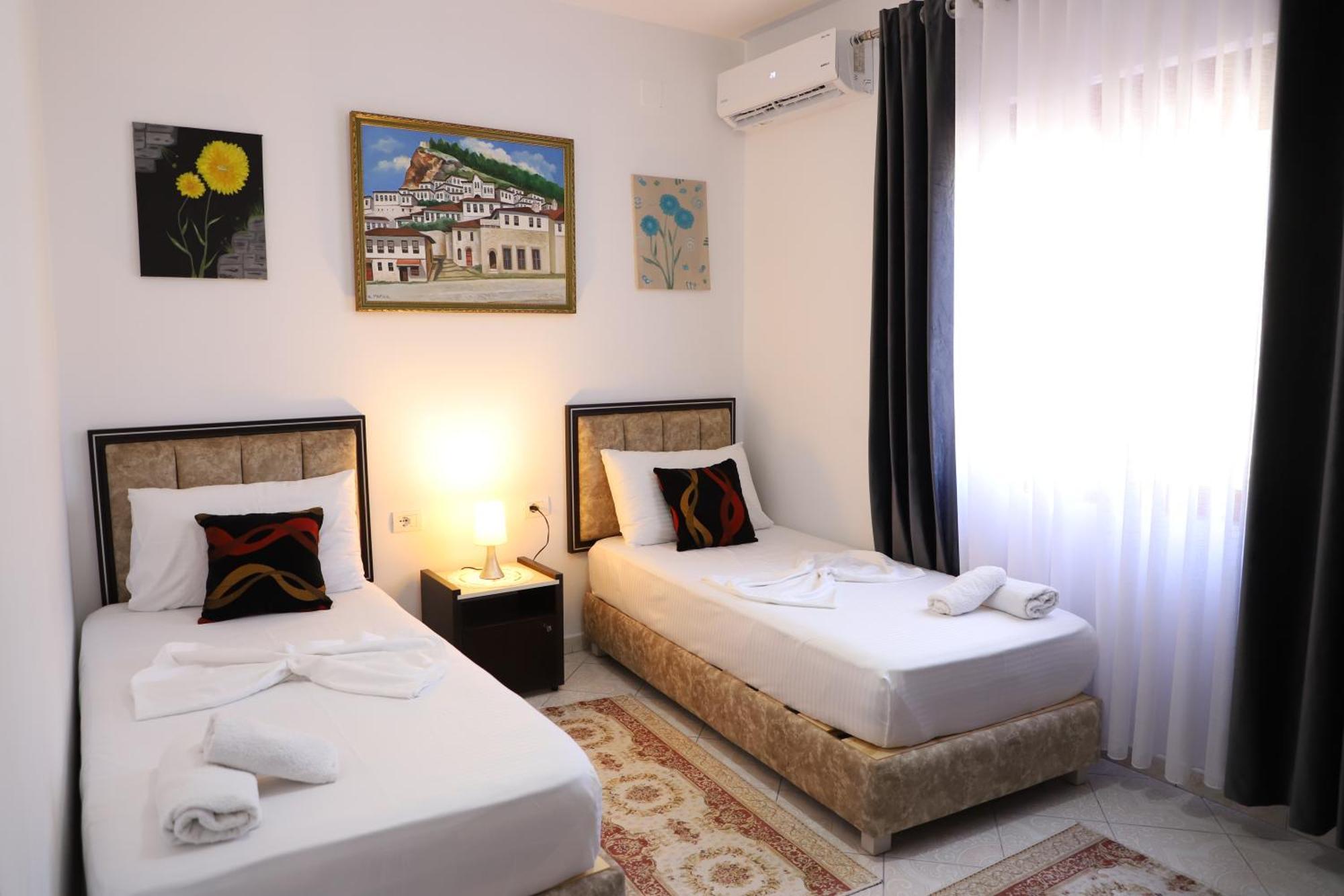 Guest House Marjo Berat Bagian luar foto