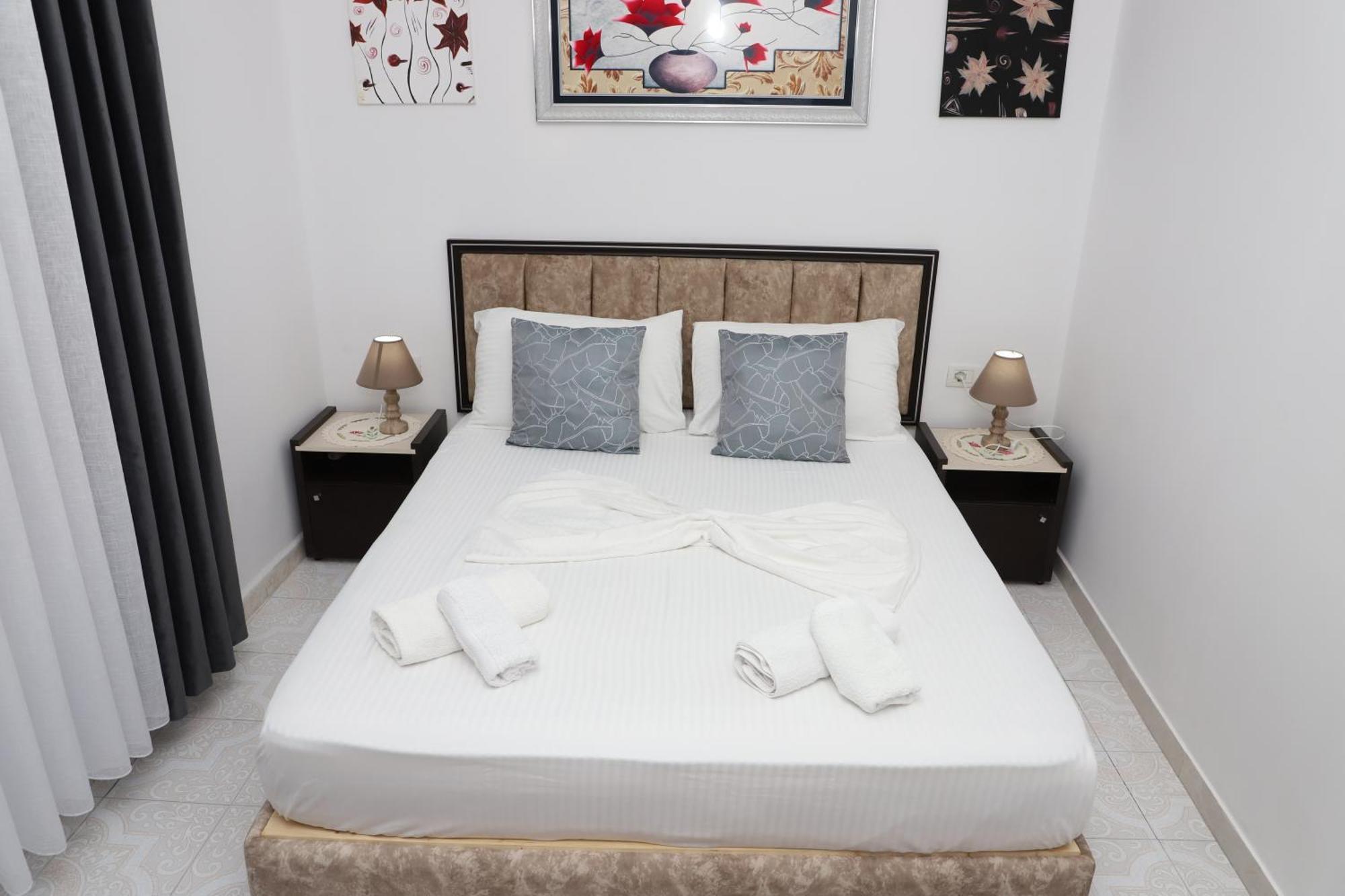 Guest House Marjo Berat Bagian luar foto